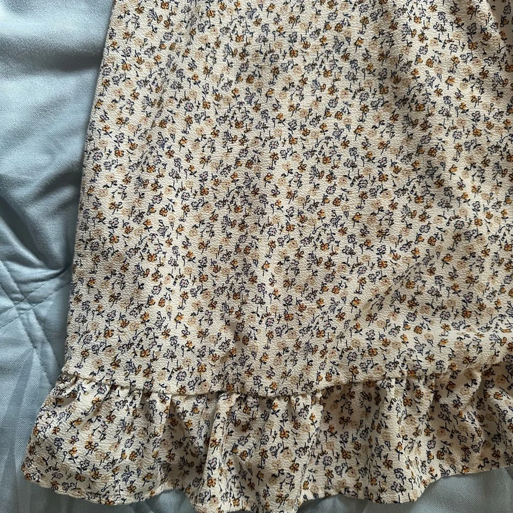 Girls Floral Smocked Waist Dress - Beige Floral